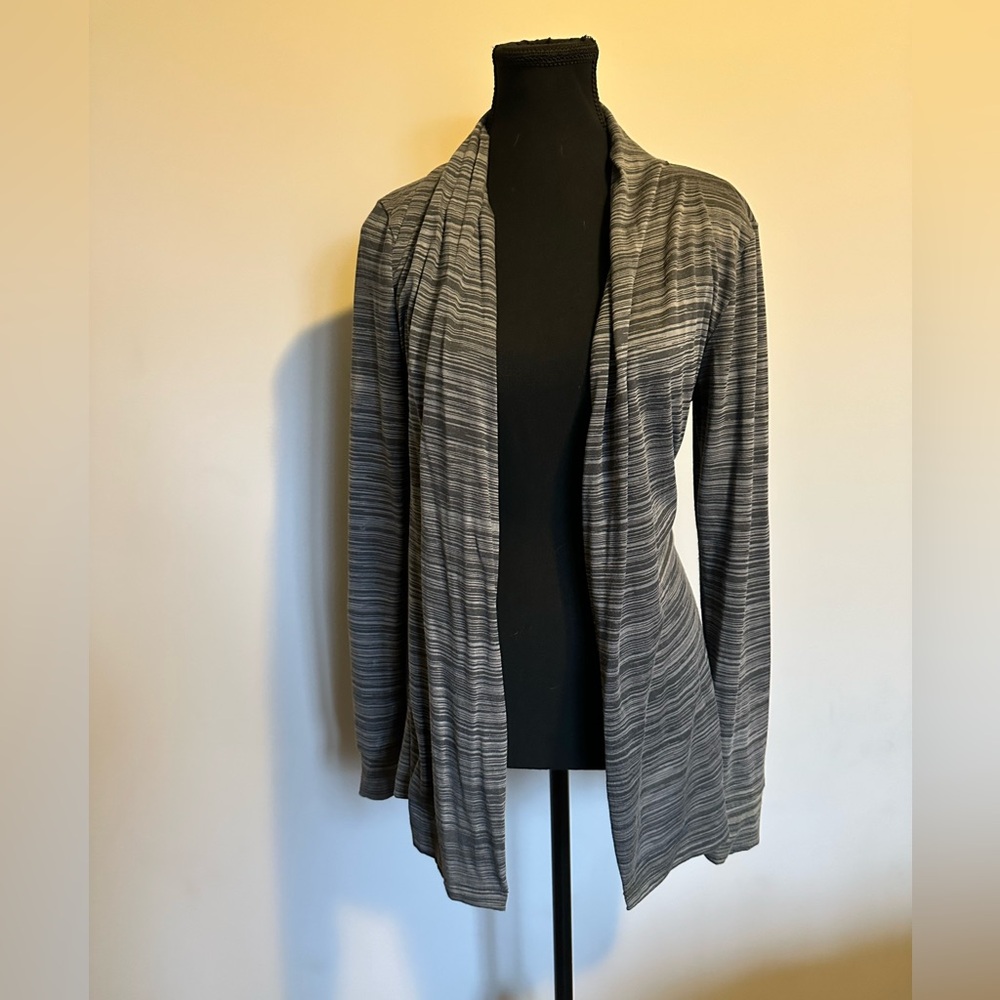 Derek Heart cardigan ￼